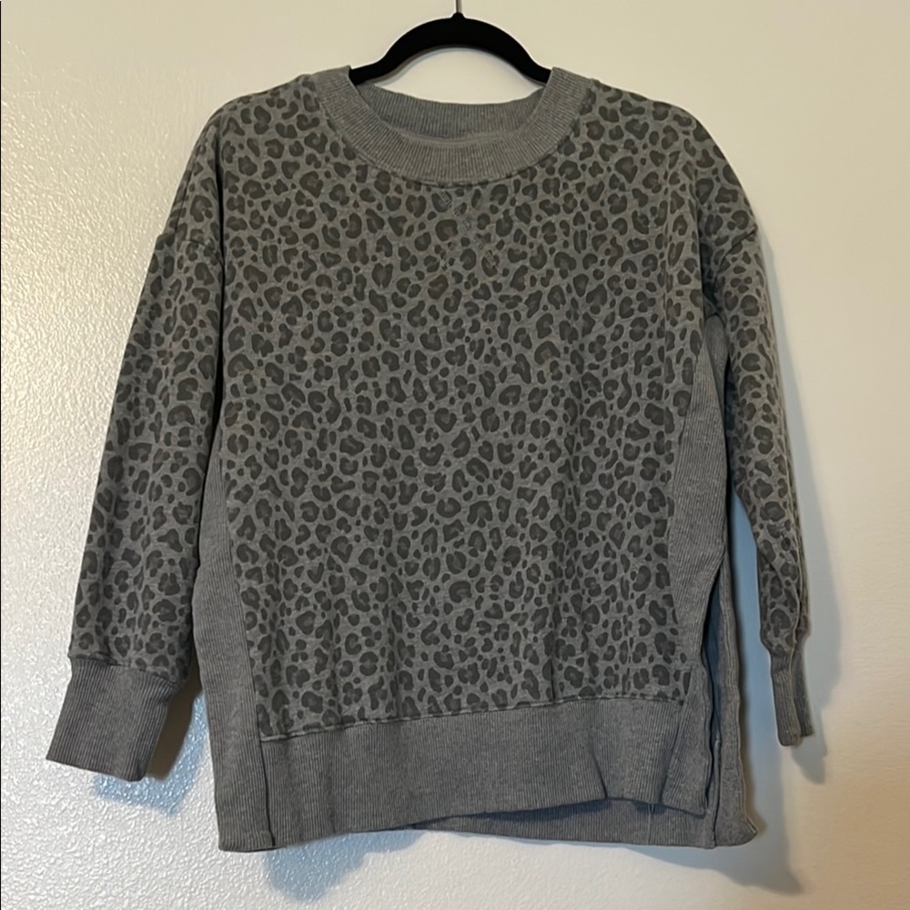 Gray Leopard Print Sweater with side slit size medium